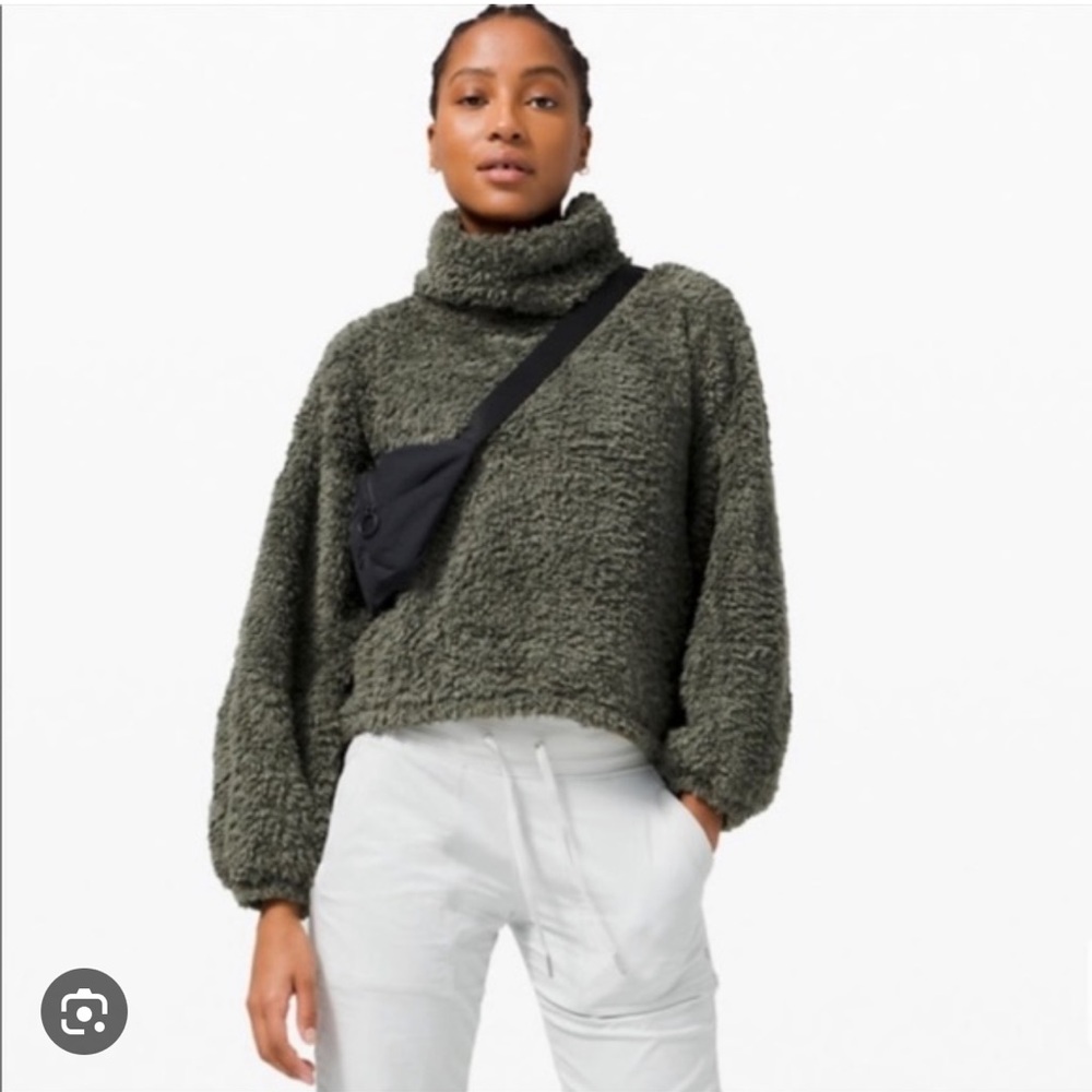 NWT Lululemon warm restore sherpa pullover XS/S